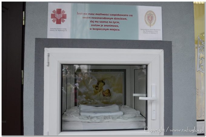 Okno życia w Kartuzach